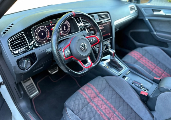 Volkswagen Golf cena 140000 przebieg: 105000, rok produkcji 2019 z Trzciel małe 154